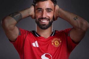 曼联急盼B费世界杯前明确去留，争冠机会成决定关键